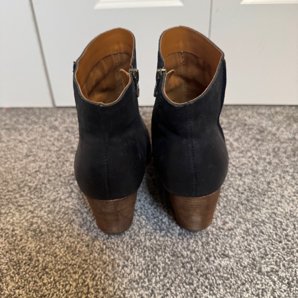 Kork-Ease Natalya Black Leather Wedge Zip Ankle Booties Womens Size 11M - Picture 3 of 10